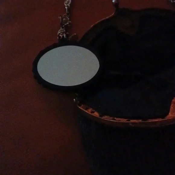 🌹Gorgeous clutch🎉 - Picture 6 of 7